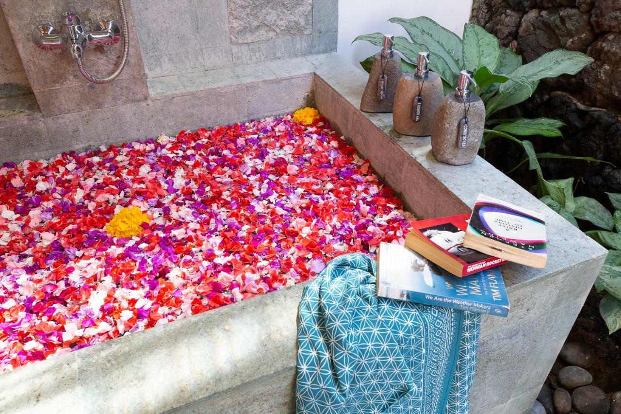 Alam Candi Resort 甘地达萨 外观 照片